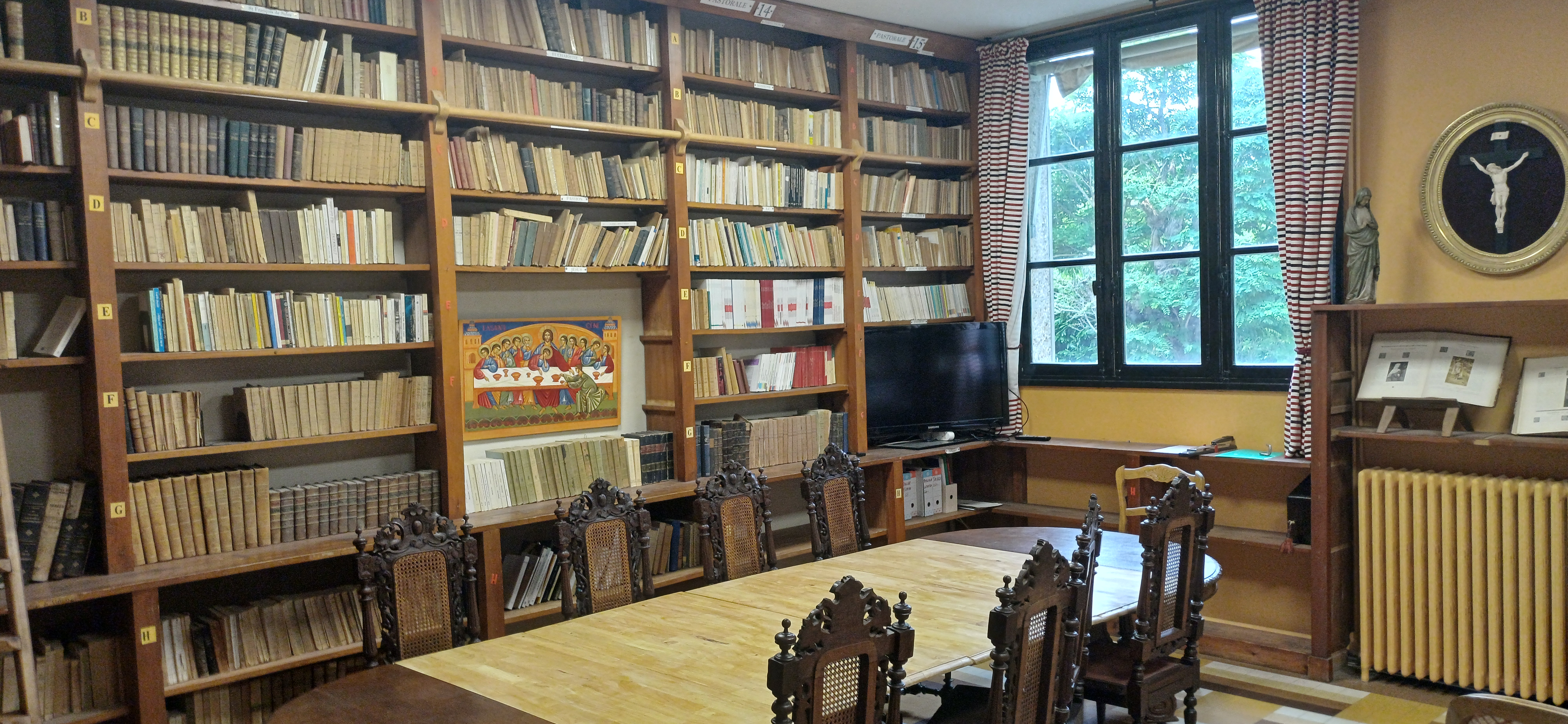 Une salle de réunion du sanctuaire